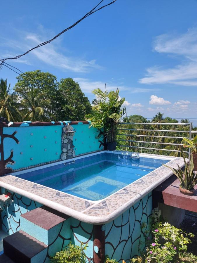 Island Samal Overlooking View House With Swimming Pools Holiday home San Antonio (Samal)
