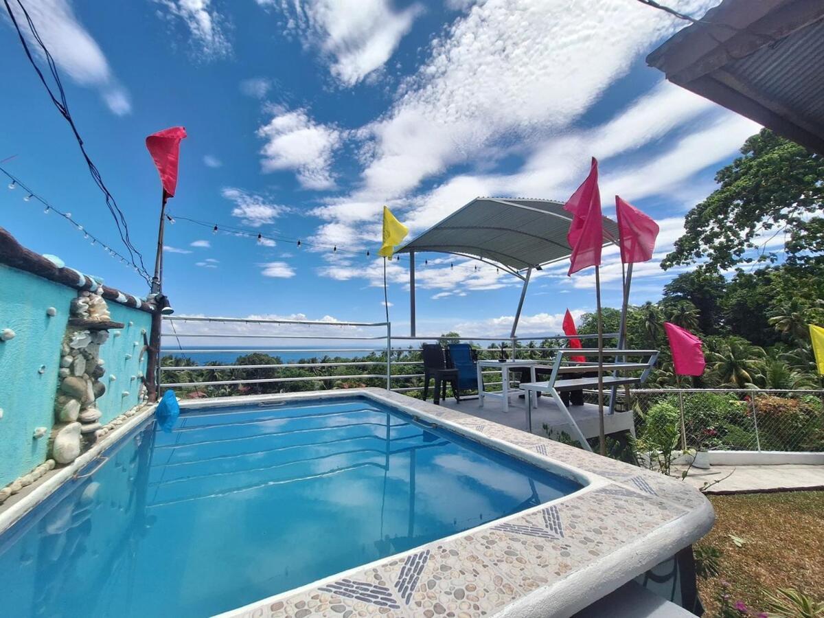 Holiday home Island Samal Overlooking View House With Swimming Pools *