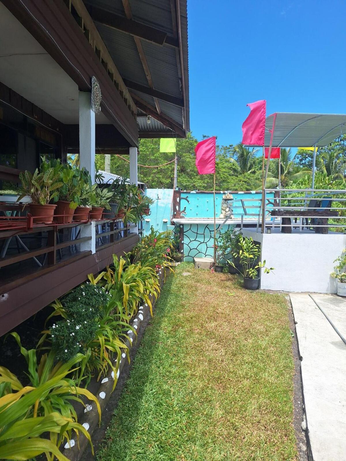 Island Samal Overlooking View House With Swimming Pools Holiday home *