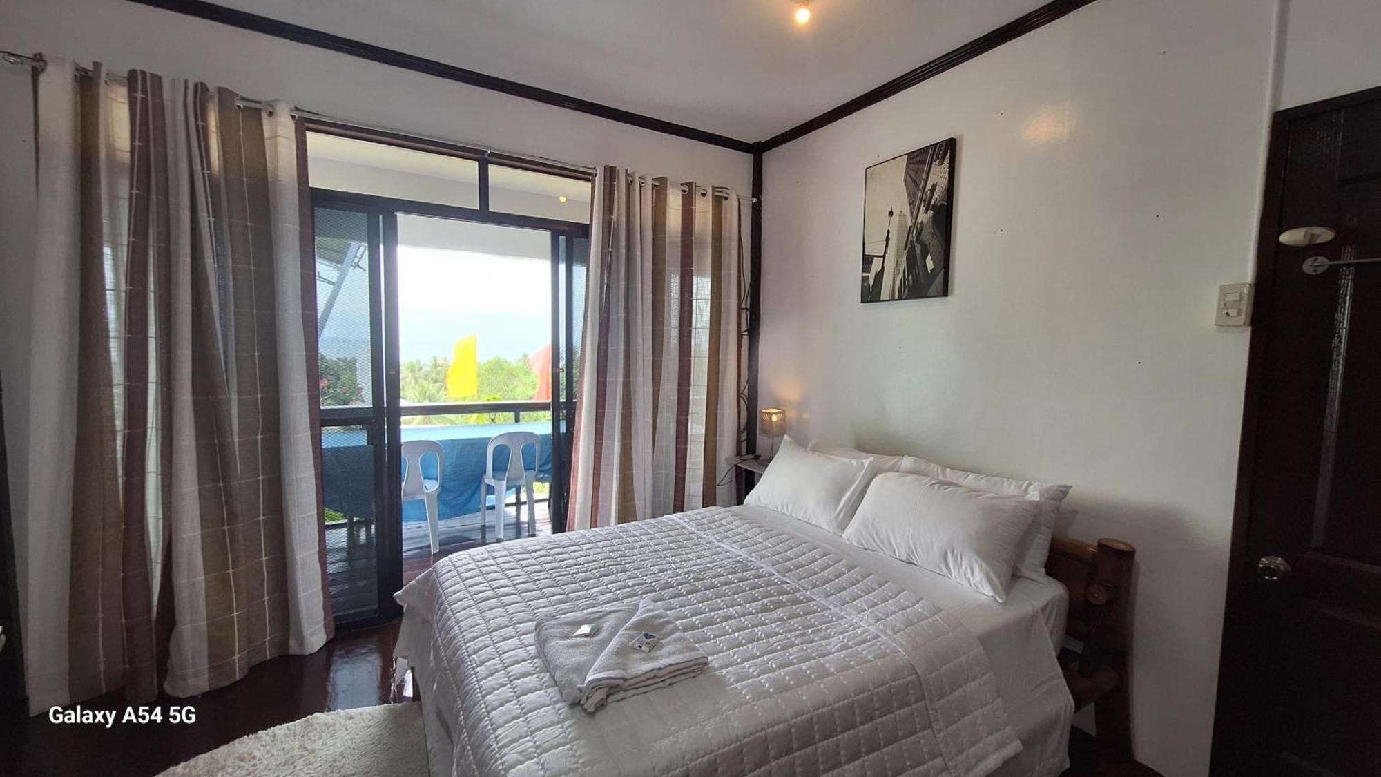 Holiday home Island Samal Overlooking View House With Swimming Pools