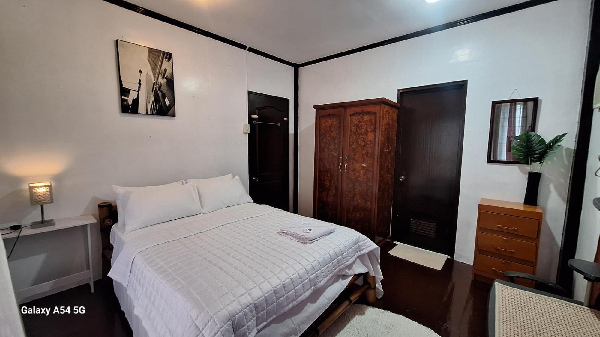Island Samal Overlooking View House With Swimming Pools Holiday home *